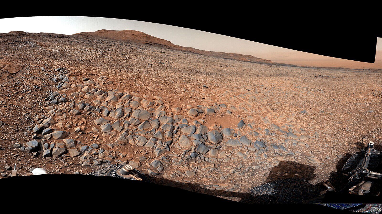 Curiosity rover comes up against dangerous 'scaly' terrain on Mars